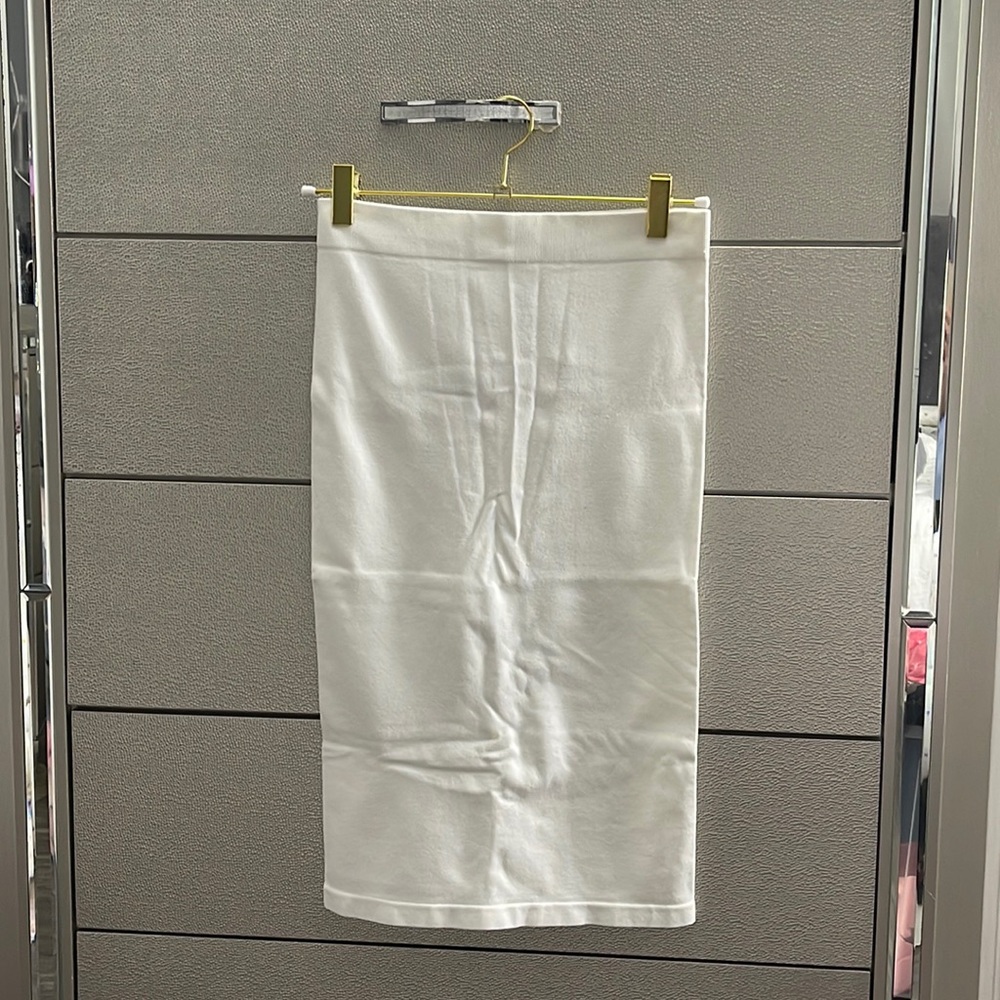 White pencil skirt